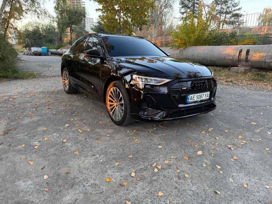 Легковий автомобіль