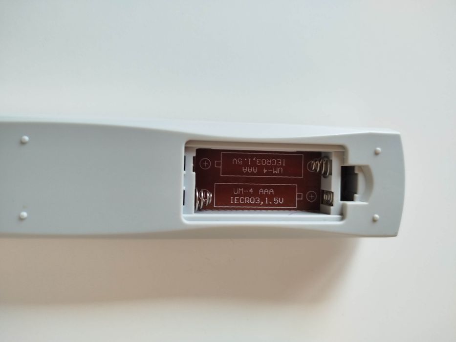 Comando TV/Monitor Electronia - Modelo FH06J490295