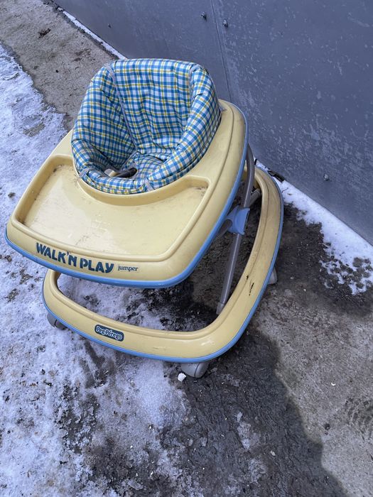 Стільчик для годування