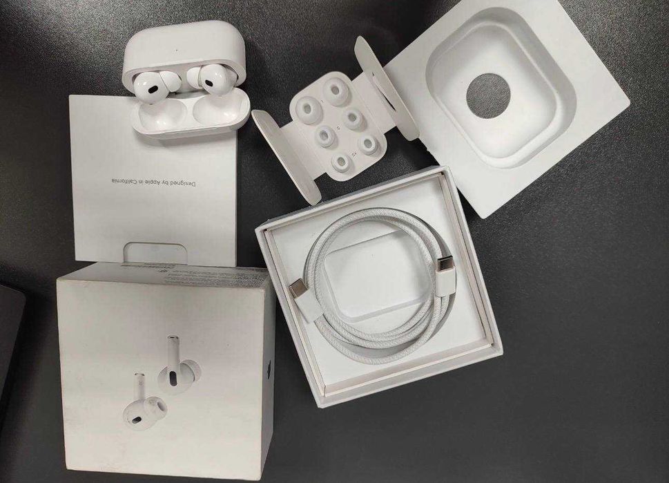 Apple Airpods pro 2 ідеальні навушники