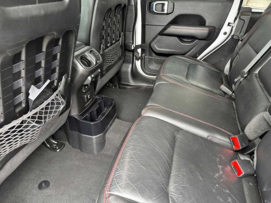 Jeep Wrangler Unlimited      2021