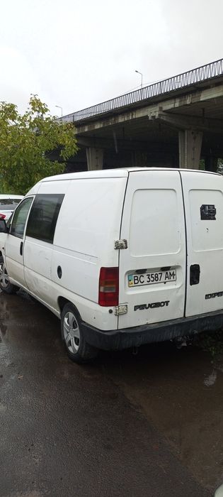 Пежо експерт продаж