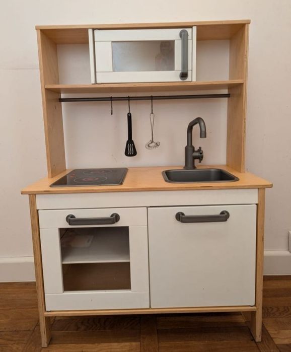 Kuchnia drewniana dla dzieci