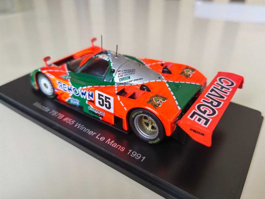 1:43 Mazda 787В Lemans