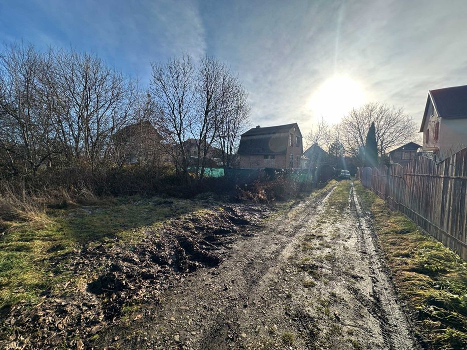 Продаж земельної ділянки в с.Липники