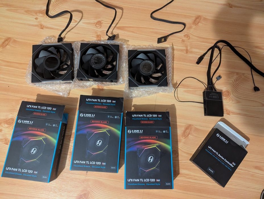 Wentylatory Lian Li TL LCD 120 + kontroler TL