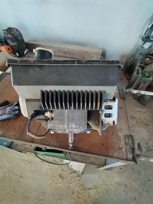 Продам міні мийку макіта