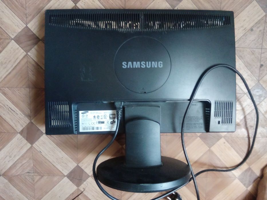 Монитор компьютерный  Samsung