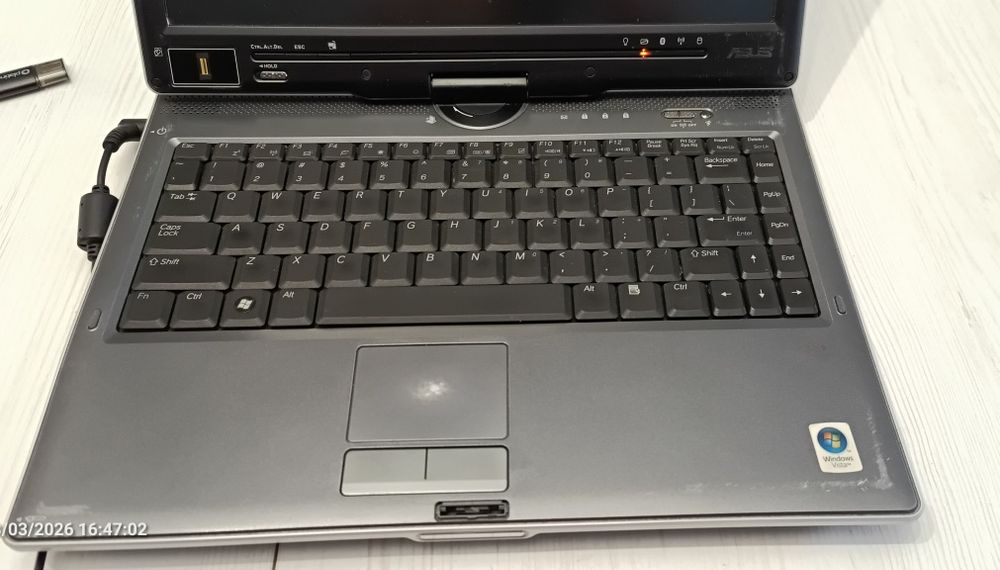 Laptop tablet ASUS R1E uszkodzona bateria
