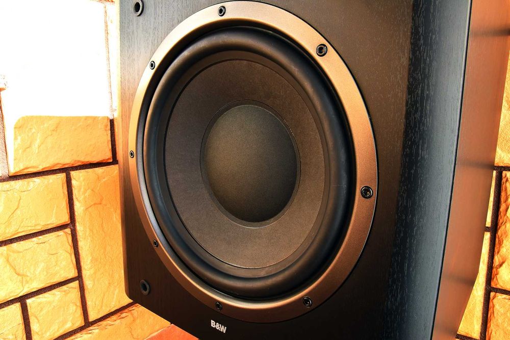 Subwoofer do muzyki B&W ASW-650 I właściciel