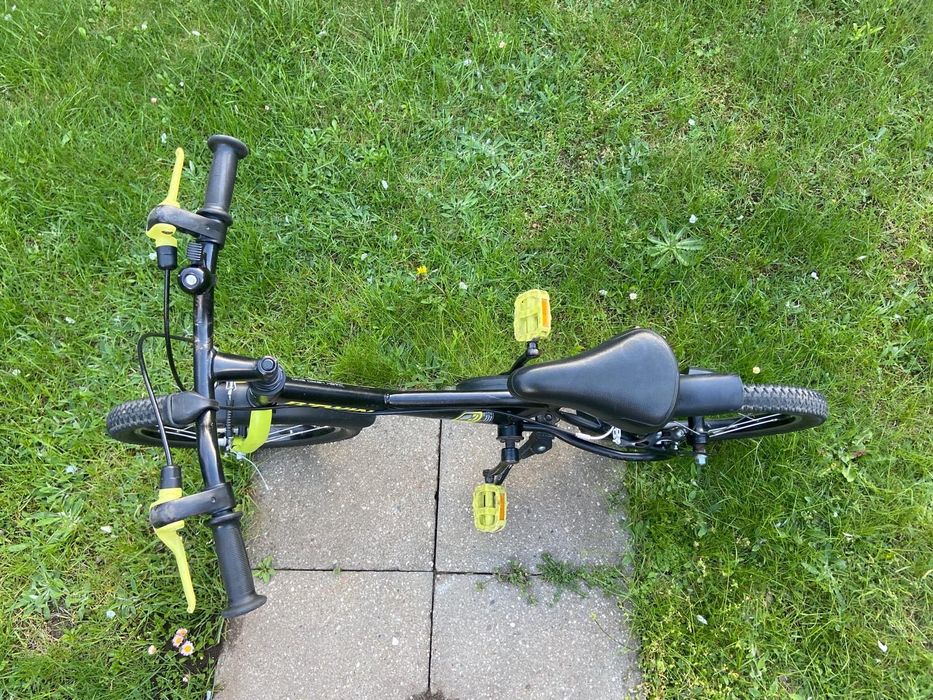 Rower dziecięcy btwin dark hero 500 Decathlon + kask gratis