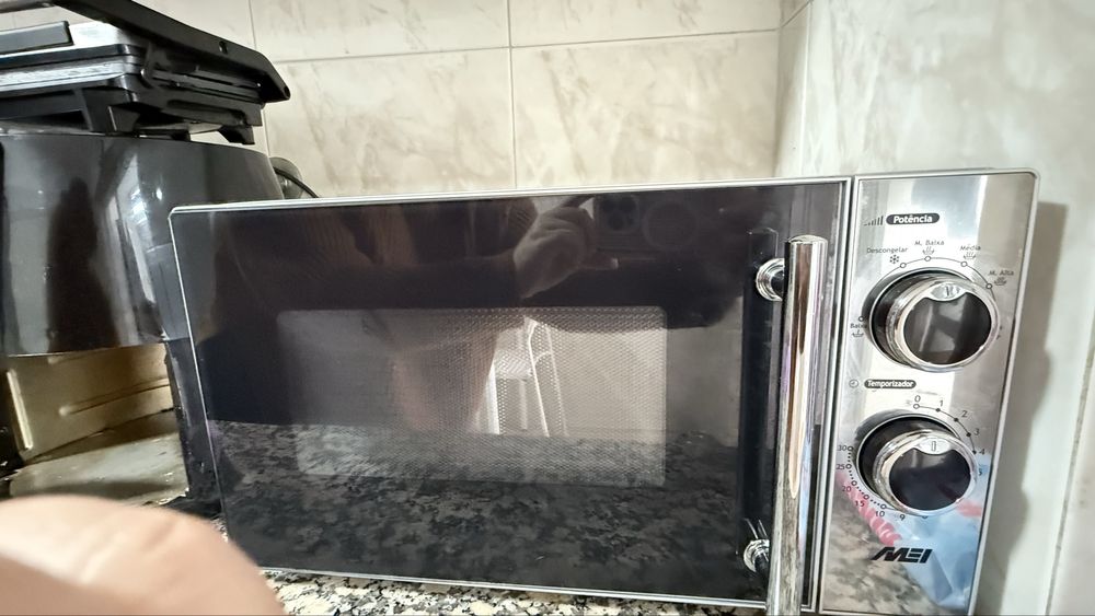 Microondas 20lt Inox