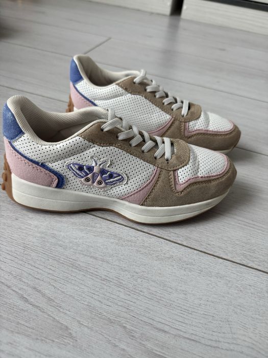 Кроссовки детские  Reserved