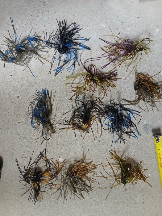 Zestaw 10 nowych jigów wędkarskich