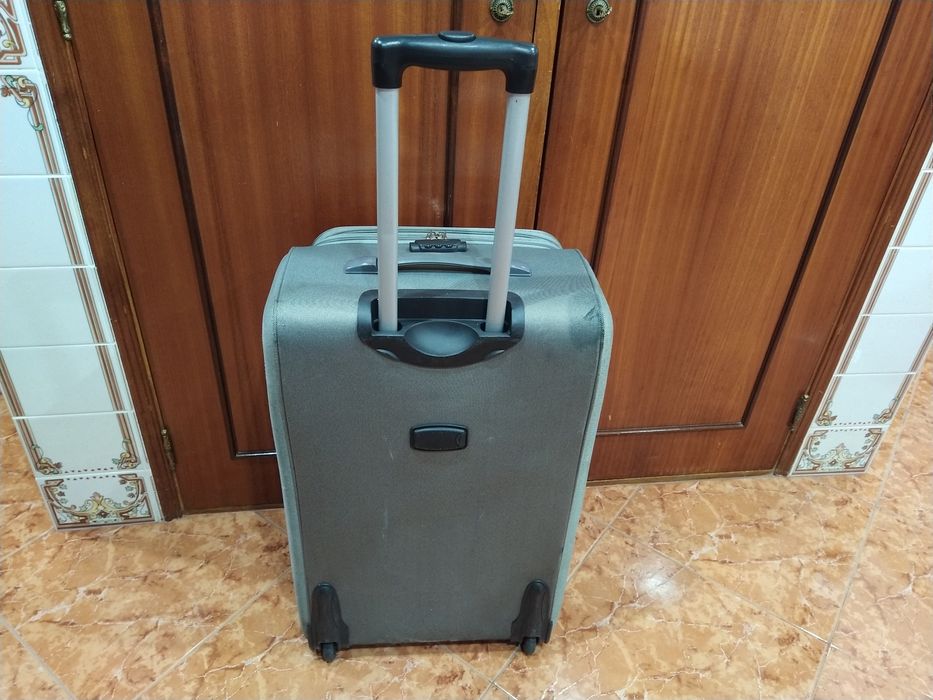 Mala malas de porão até 23 kg viagem casa quarto apartamento vivenda.