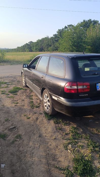 Продам VOLVO V 40