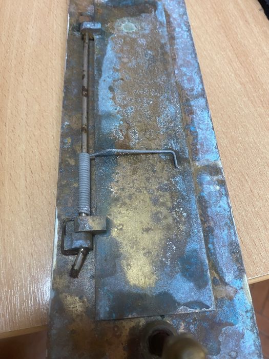 Дверна  поштова скриня