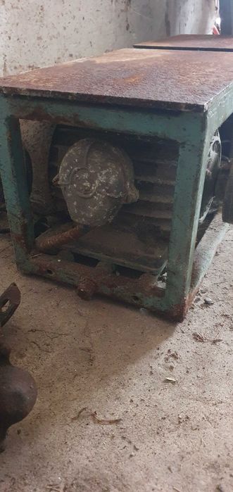 Продам дерево обрабатывающей станок
