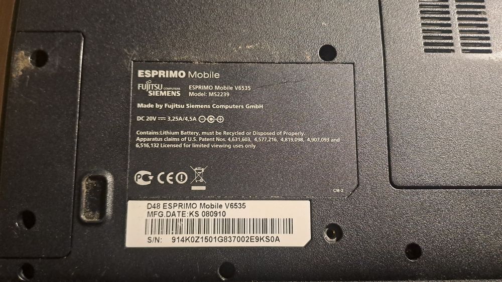 Laptop Fujitsu mobile v6535 4GB RAM dysk ssd