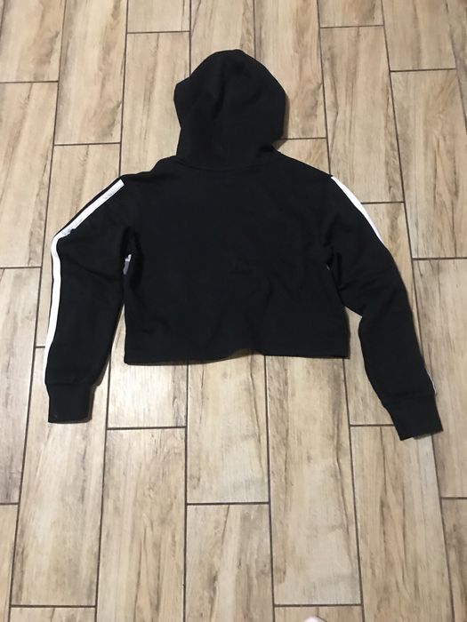 Укорочена кофта adidas , підійде на рs./m