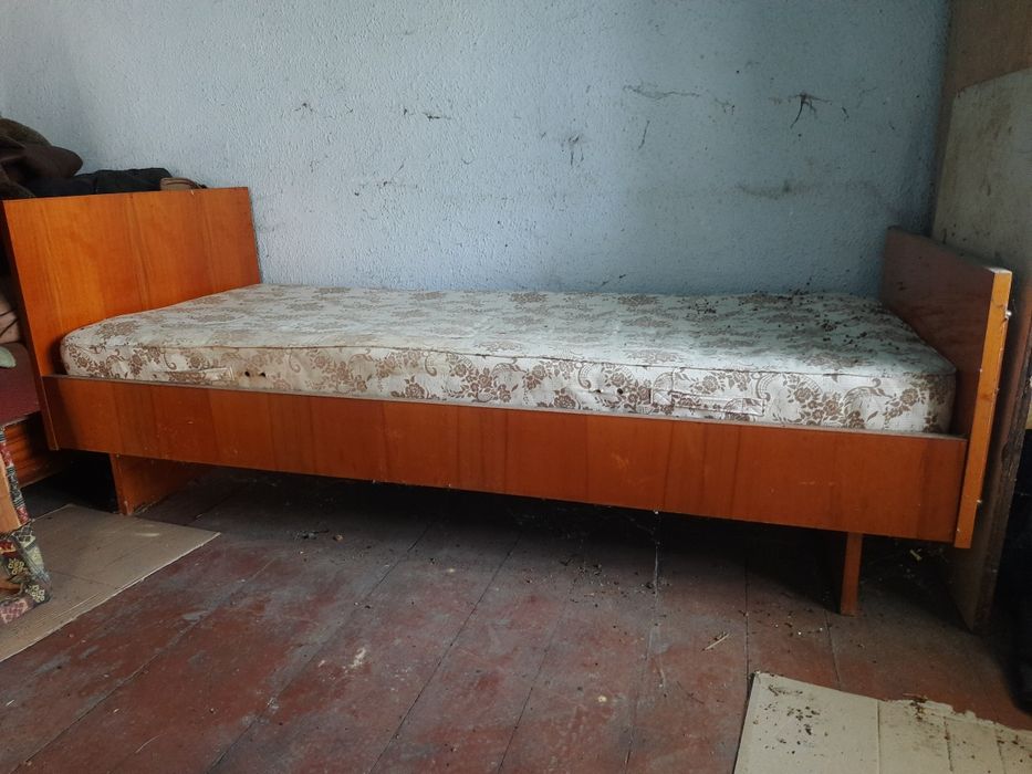 Продам Кровать, Лишко