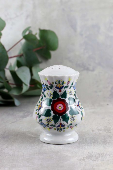 Solniczka z kaszubskim motywem Chodzież Stanisław Czyżewski porcelana