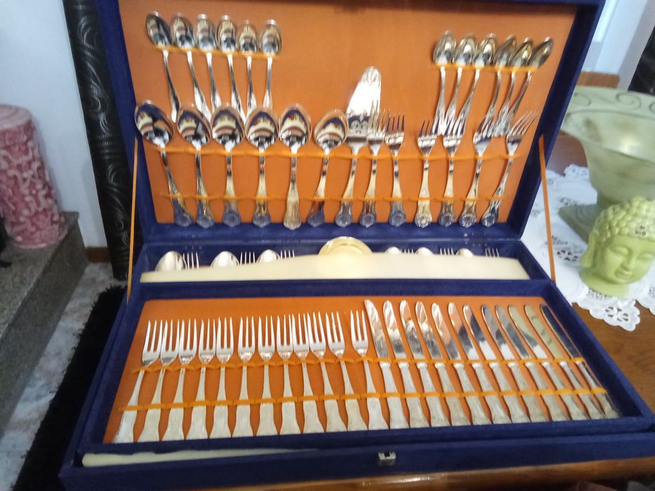 Faqueiro italiano com banho de prata