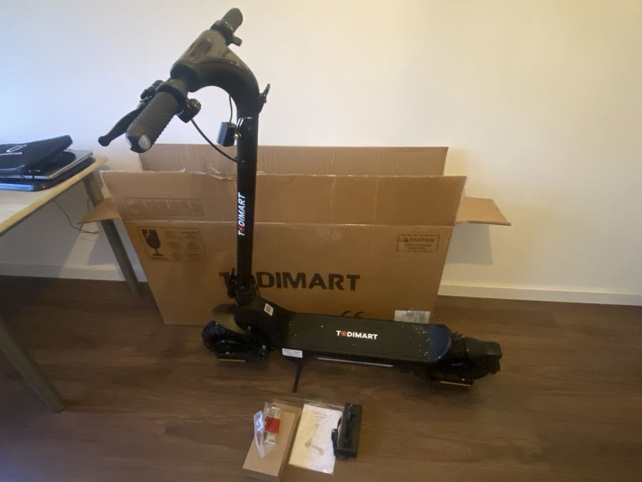 Scooter elétrica UrbanGlide e todimart com dois motores 2000w 50km/h