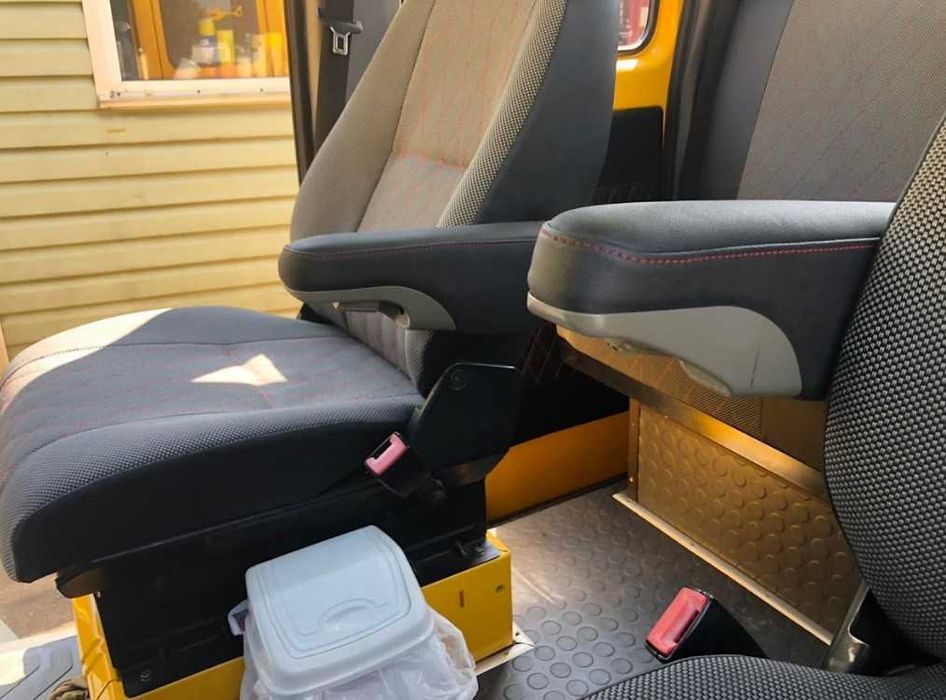 Эвакуатор частичной погрузки 4*4 Mercedes Sprinter 412