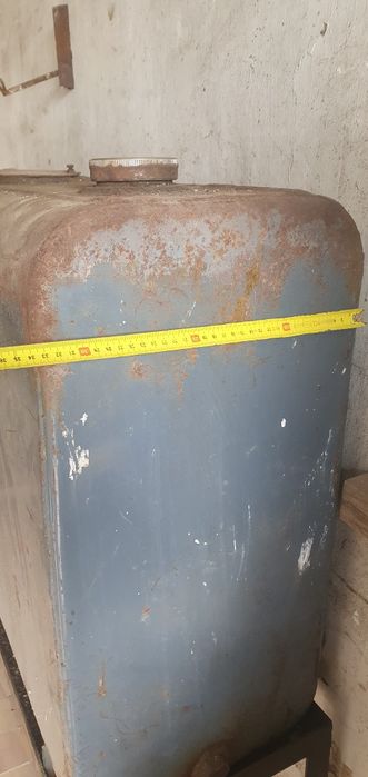 Продам бак на 200 литров