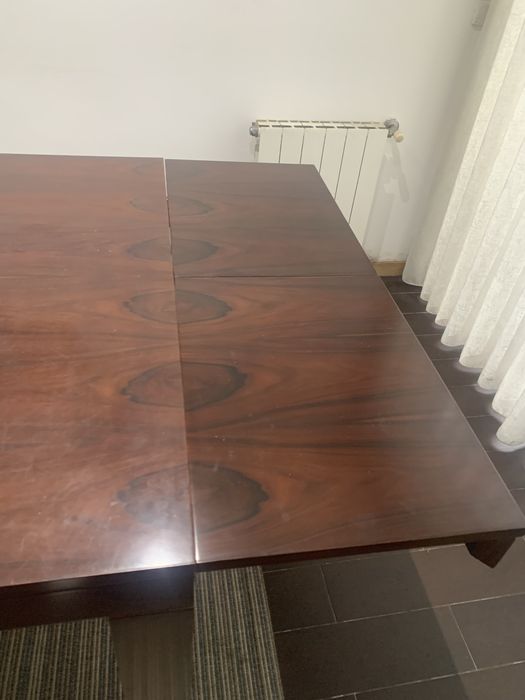 Mesa de sala de jantar