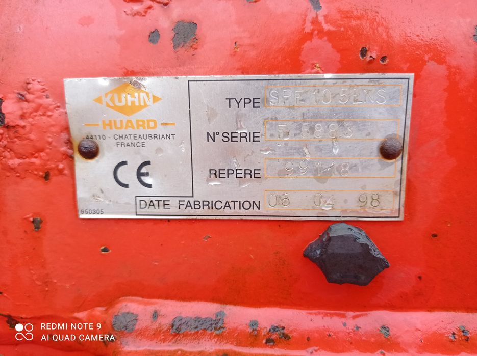 Продам плуг KUHN семи корпусний