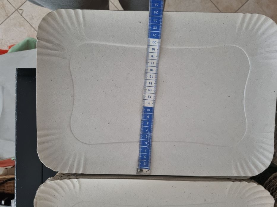 Bandejas em cartão. Vários tamanhos.ver nas Fotografias do Anúncio