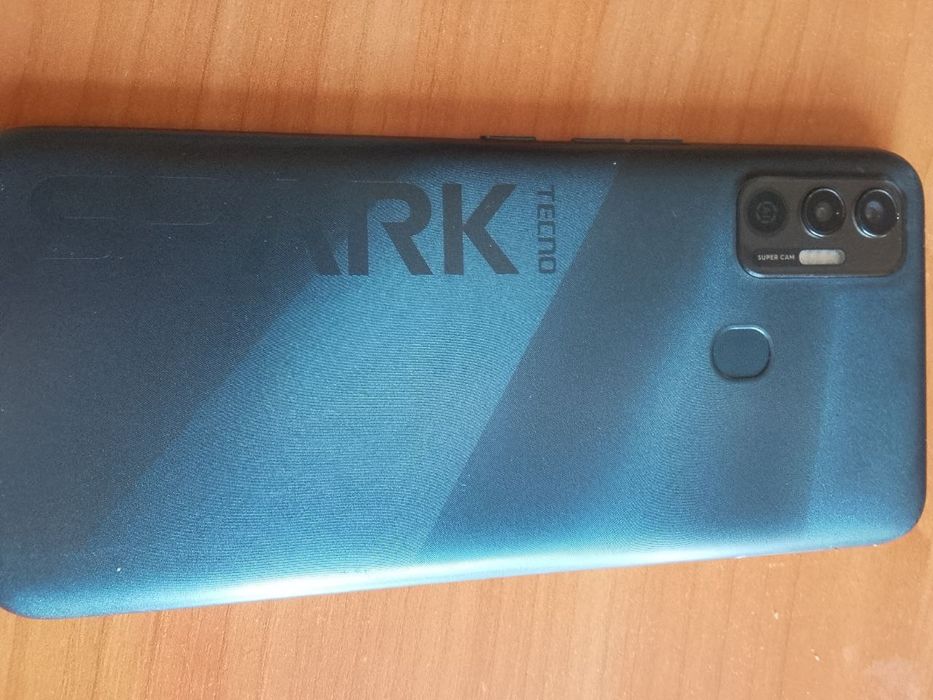 Tecno Spark  7 128gb в отличном состоянии