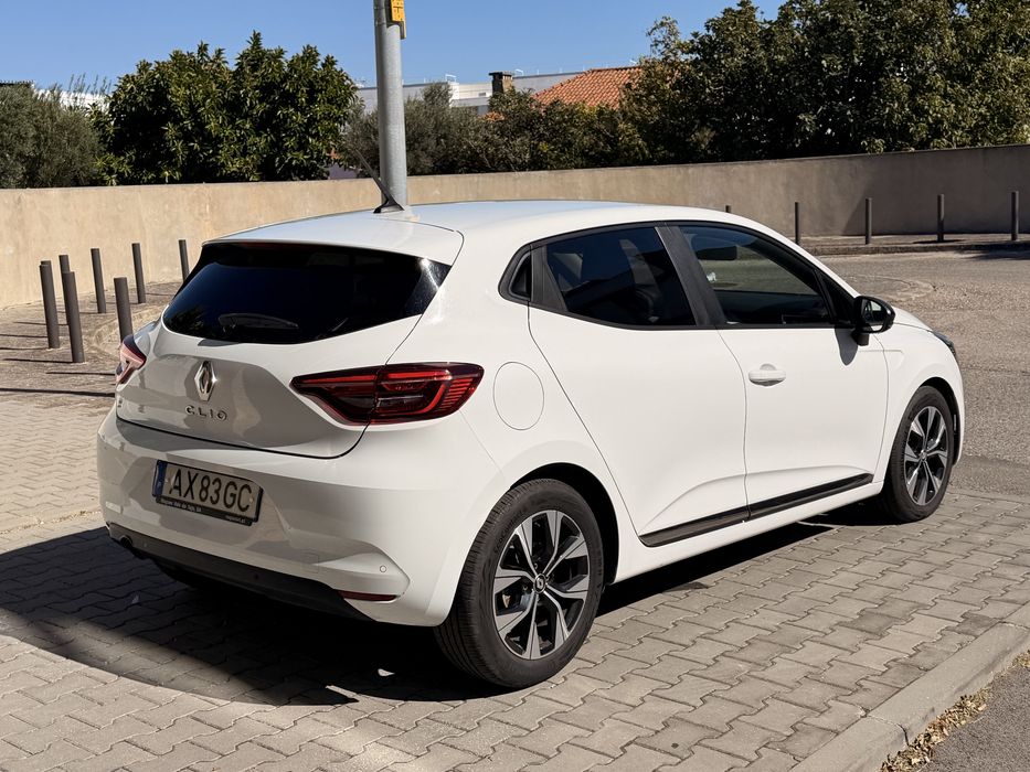 Renault Clio 1.5  dCi de 2023 Nacional — photo 4