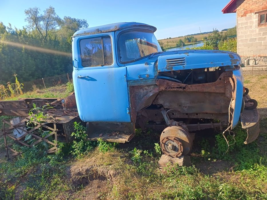 ЗИЛ 130 ціляком без док
