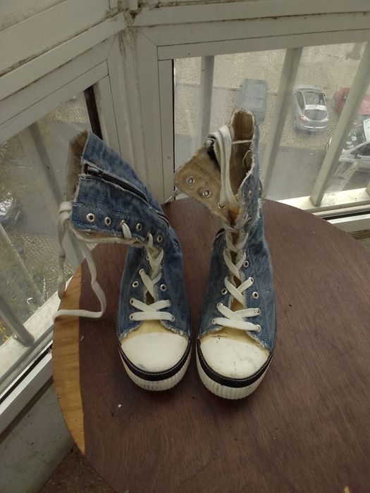 Coleção de sapatilhas de ganga