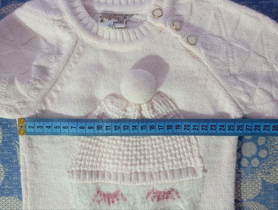 Дитячий светрик на дівчинку