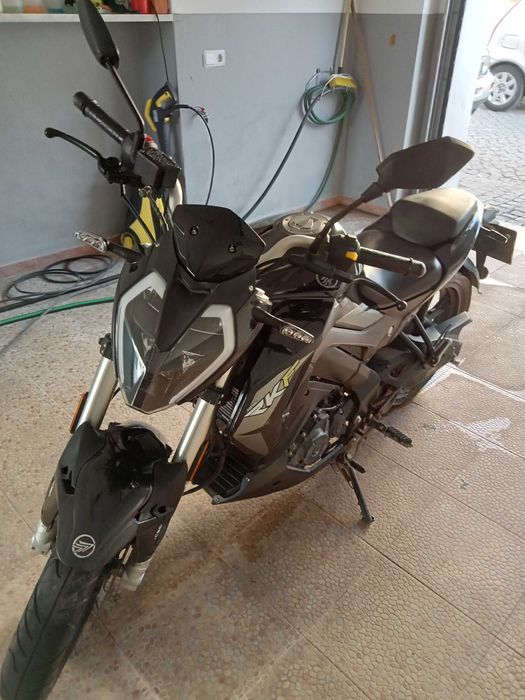 Moto 125c.c a venda bem estimada
