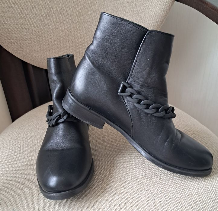 Осінньо-весняні ботінки черевики