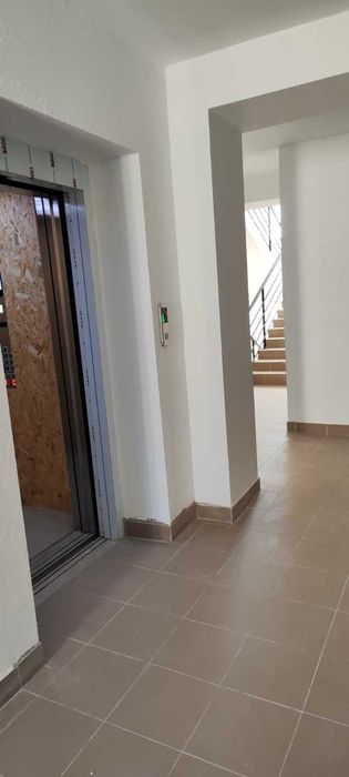 Продаж 1к квартири 39.9 кв. м на вул. Нижня Берегова 1Б