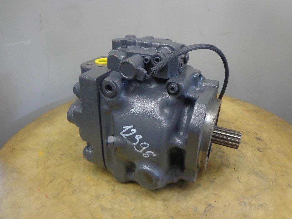 Nieużywana pompa hydrauliczna 708-1W-00741 - Komatsu WA 380-6, 430-6