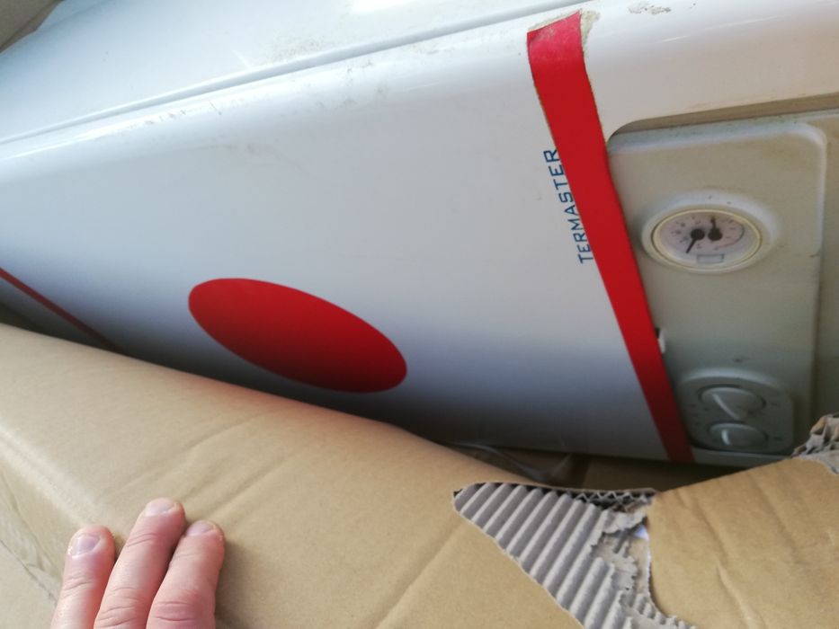 Termostat Sprzedam piec do centralnego gazowego i wody