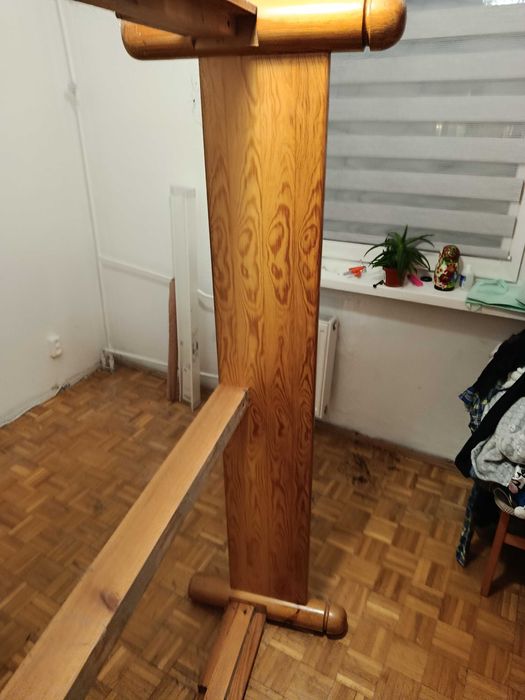 Łóżko drewniane sypialnia