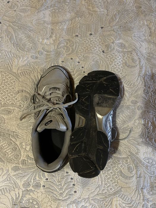 ASICS Gel-NYC кросівки сірі 44 розмір Gore-Tex унісекс