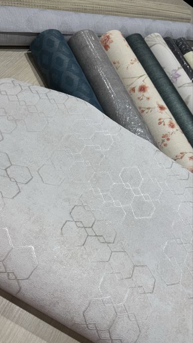 Розпродаж європейських шпалер преміум сегменту