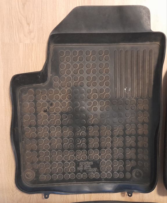 Gumowe dywaniki samochodowe Ford galaxy mk1