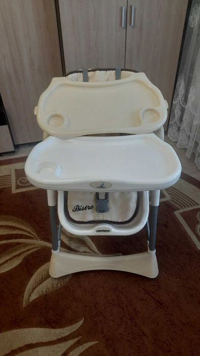 Крісло - столик для годування Caretero Bistro