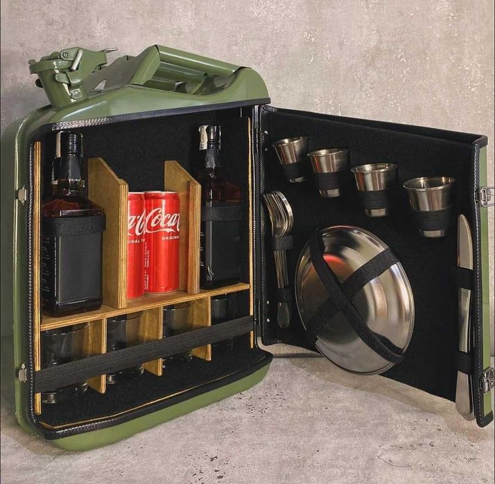 Канистра бар 5-20 литров. Мини бар в авто