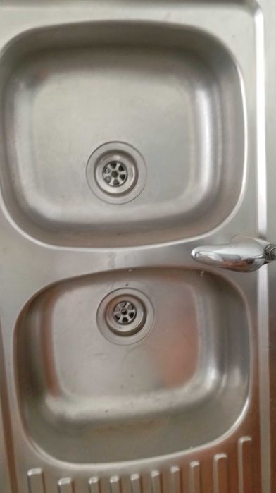 2 lava loiça em inox novo. Com torneira